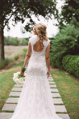 Elegant Lace Applique Sheath Wedding Dress with Keyhole Back