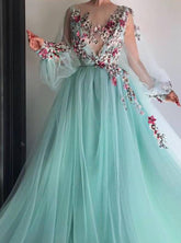 Chic Princess Floral Appliques Long Puff Sleeves Prom Dress