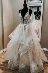 Elegant A-Line V-Neck Backless Appliques Tulle Lace Wedding Dress