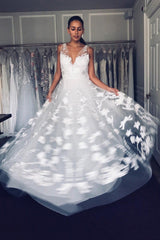 Flattering V Neck A-Line Wedding Gown with Lace Appliques