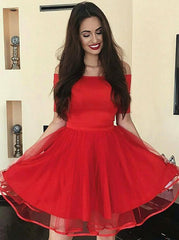 Elegant Off-Shoulder Short Tulle Red Homecoming Party Dress