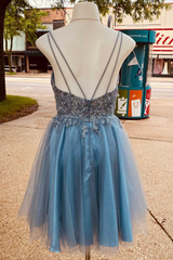 Charming Blue Sequins Plunge Neck A-Line Tulle Short Homecoming Dress
