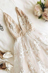 Charm A-Line V-Neck Homecoming Dress with Lace Appliques