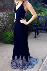 Dark Navy Blue Mermaid V-Neck Prom Dresses with Appliques