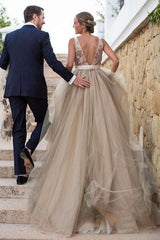 Deep V-Neck A-Line Tulle Wedding Dress with Lace Appliques