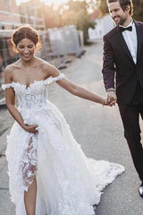 A-Line Off-the-Shoulder Tulle Wedding Dresses with Appliques