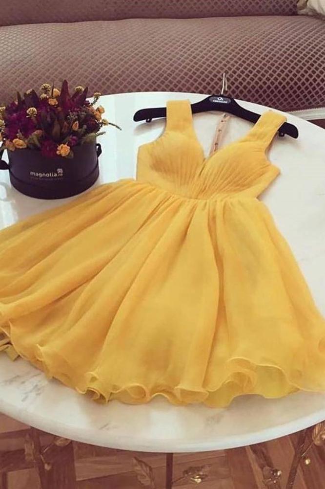 Chic A-Line Yellow V-Neck Short Homecoming Graduation Dress