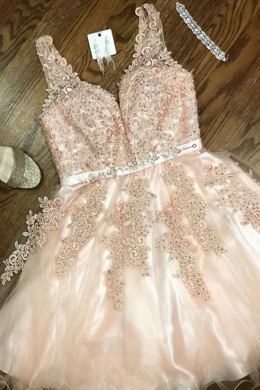 Cute A-Line Short Pink Homecoming Dress with Lace Appliques