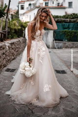 Backless Boho Wedding Dress Tulle Rustic Bridal Gown with Appliques