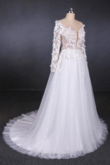 A-Line V-Neck Long Sleeve Wedding Dress with Lace Appliqued