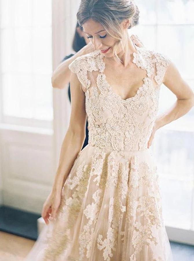 A-Line V-Neck Tulle Wedding Dress with Lace Appliques