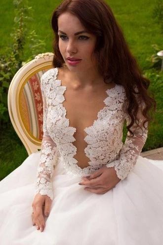 Ball Gown Long Sleeve Sheer Round Tulle Wedding Dress with Appliqued