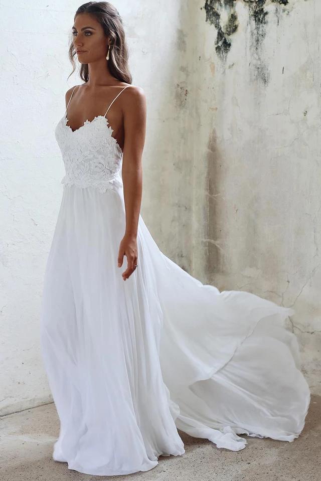 Simple Chiffon Beach Wedding Dresses Backless Wedding Gown with Lace
