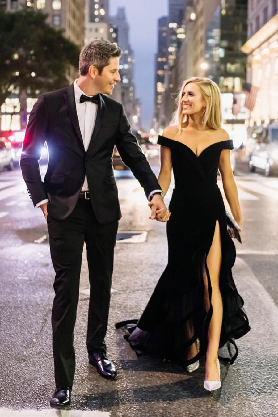 Black Off-Shoulder Mermaid Long Prom Dress with Split
