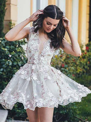 A-Line Deep V-Neck Tulle Short Homecoming Dress with Appliques