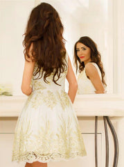 A-Line V-Neck Gold Applique Short Tulle Homecoming Dress