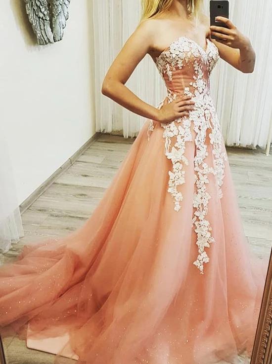 Sparkly Sweetheart Neck Tulle Long Prom Dresses with Appliques