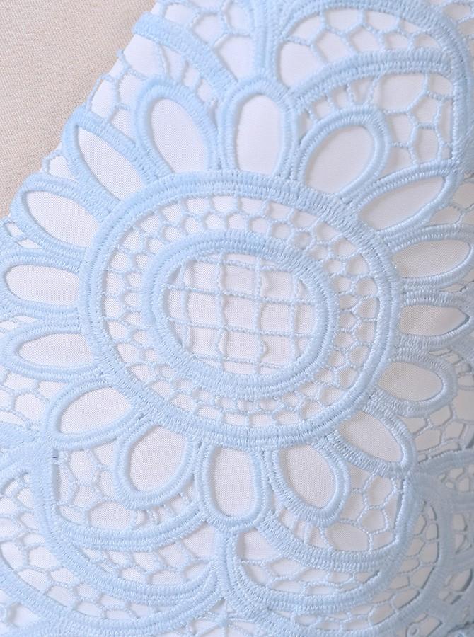A-Line Lace Spaghetti Straps V-Neck Short Homecoming Dress