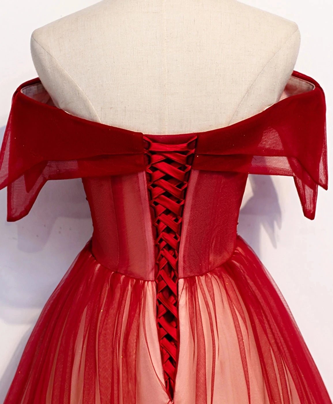 Off-Shoulder Tulle Red Long Prom Dresses, Lace-Up Princess Party Gown