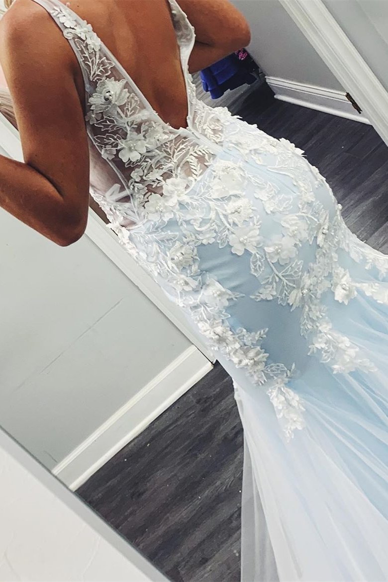 Sky Blue Mermaid V-Neck Prom Dresses with Lace Appliques