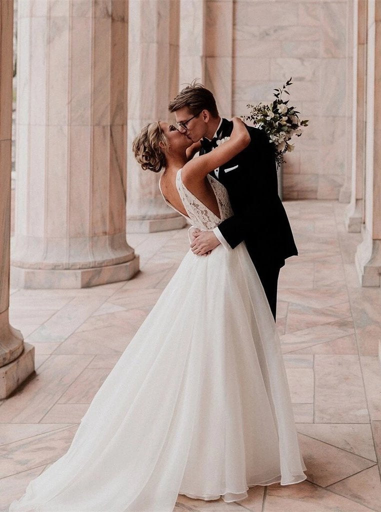 Boho V-Neck Lace Top Backless Tulle Wedding Dress