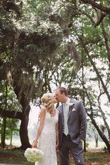 Elegant Lace Applique Sheath Wedding Dress with Keyhole Back