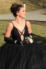 Black Deep V-Neck A-Line Formal Party Evening Gowns