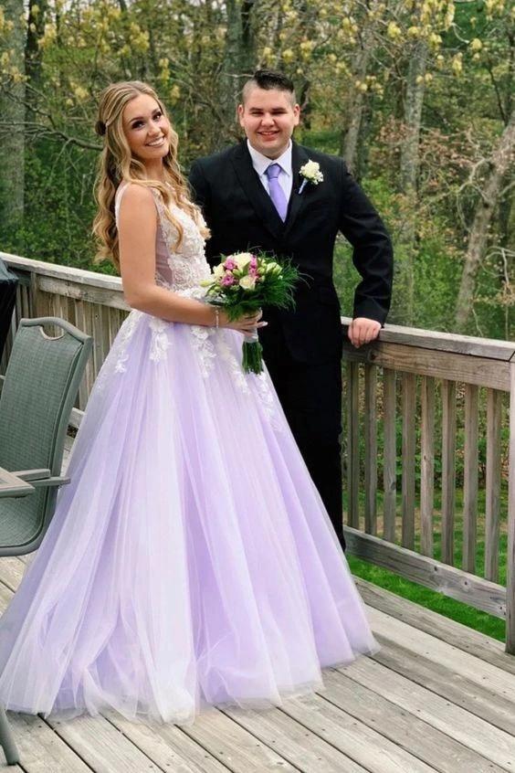 A-Line V-Neck Lilac Long Prom Dresses, Appliques Long Formal Gowns