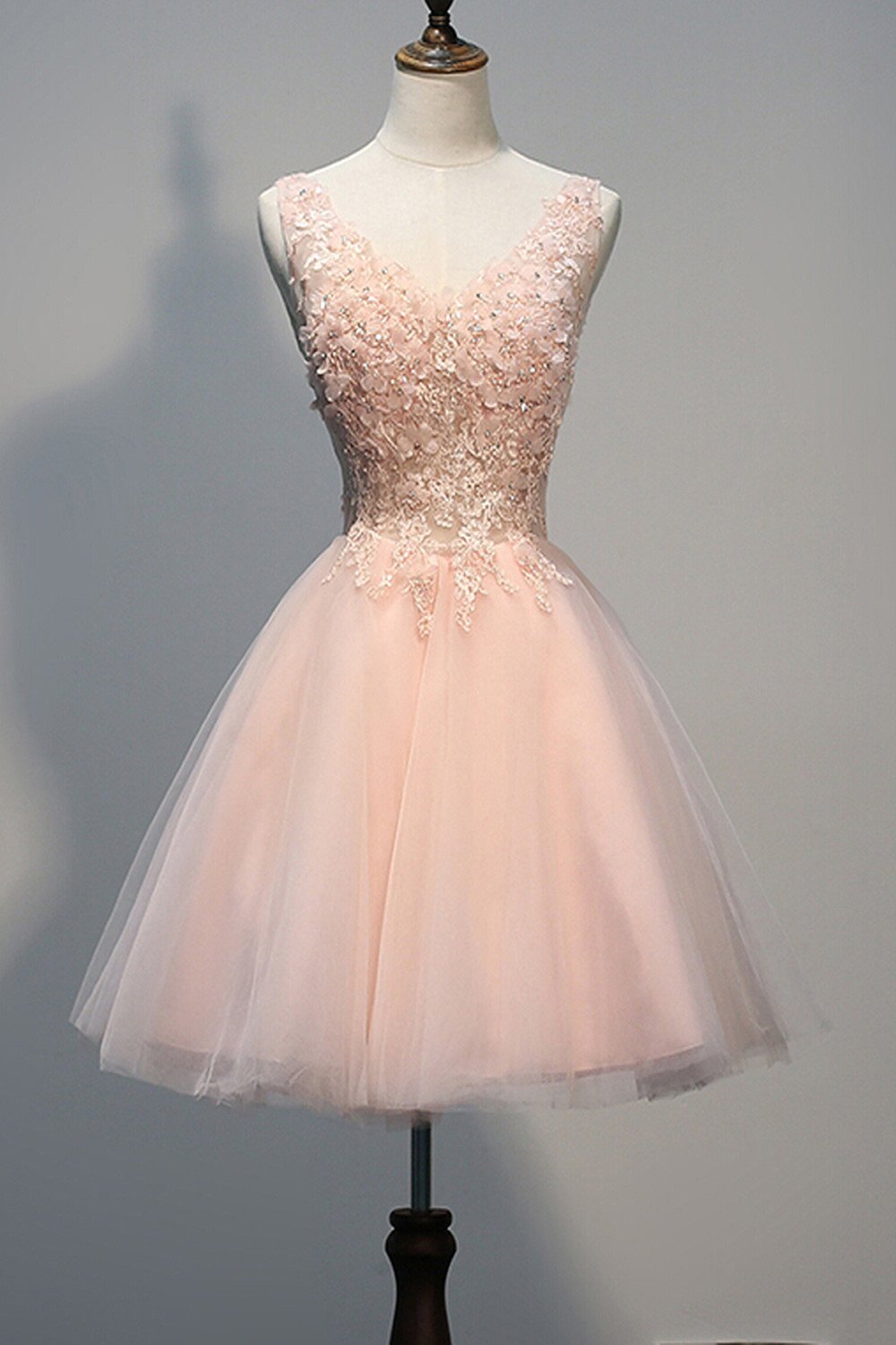 Pearl Pink V-Neck Homecoming Dresses with Appliques, Open Back