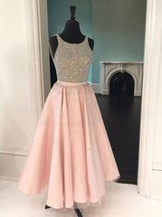 A-Line Tulle Beading Scoop Tea-Length Prom Dress