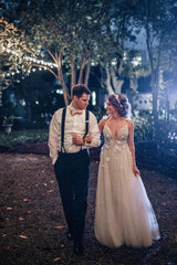 A-Line Spaghetti Straps Tulle Wedding Dress Beads V-Neck Bridal Gown