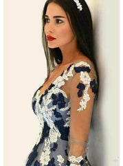 A-Line/Princess V-Neck Tulle Appliques Prom Dress with Long Sleeves