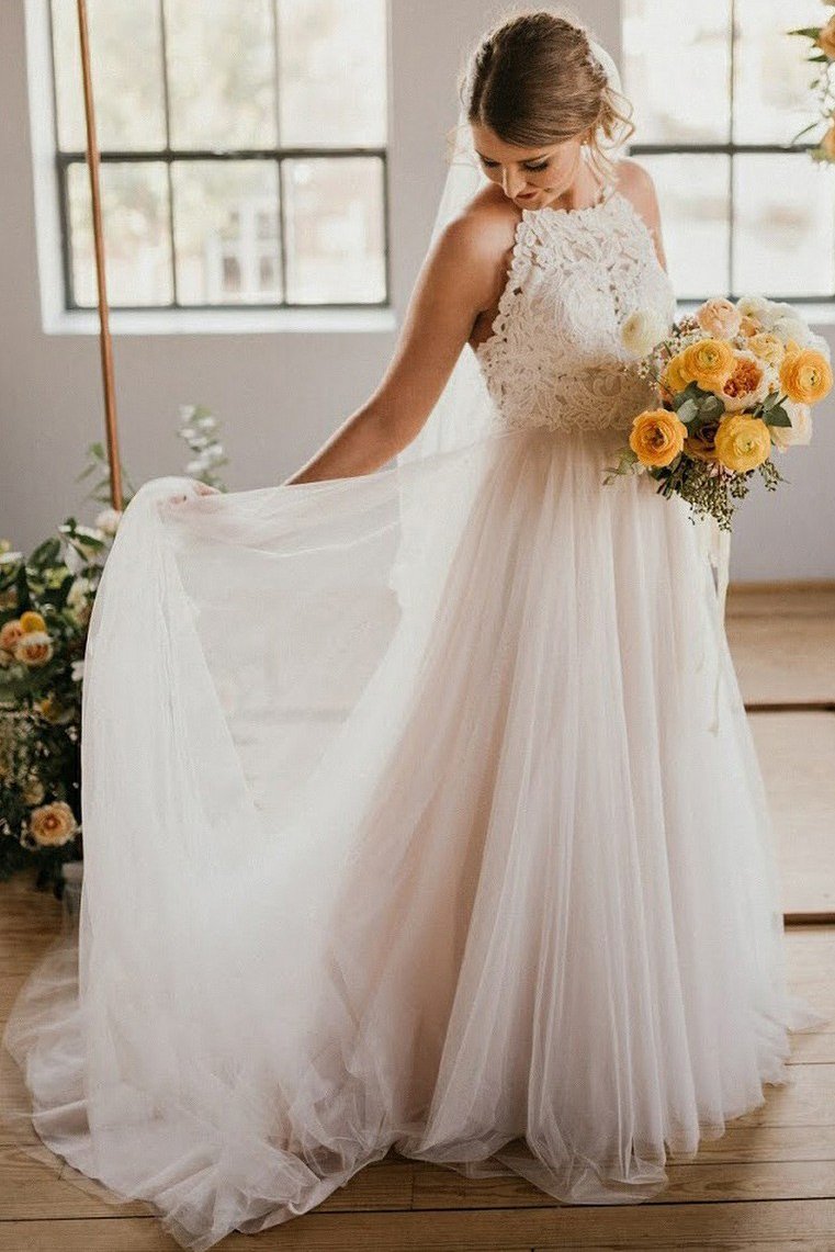 A-Line Sleeveless Tulle Beach Wedding Dress with Lace and Round Neck
