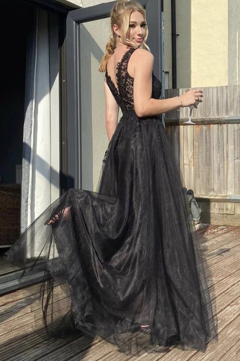 A-Line V-Neck Black Tulle Long Prom Evening Dress