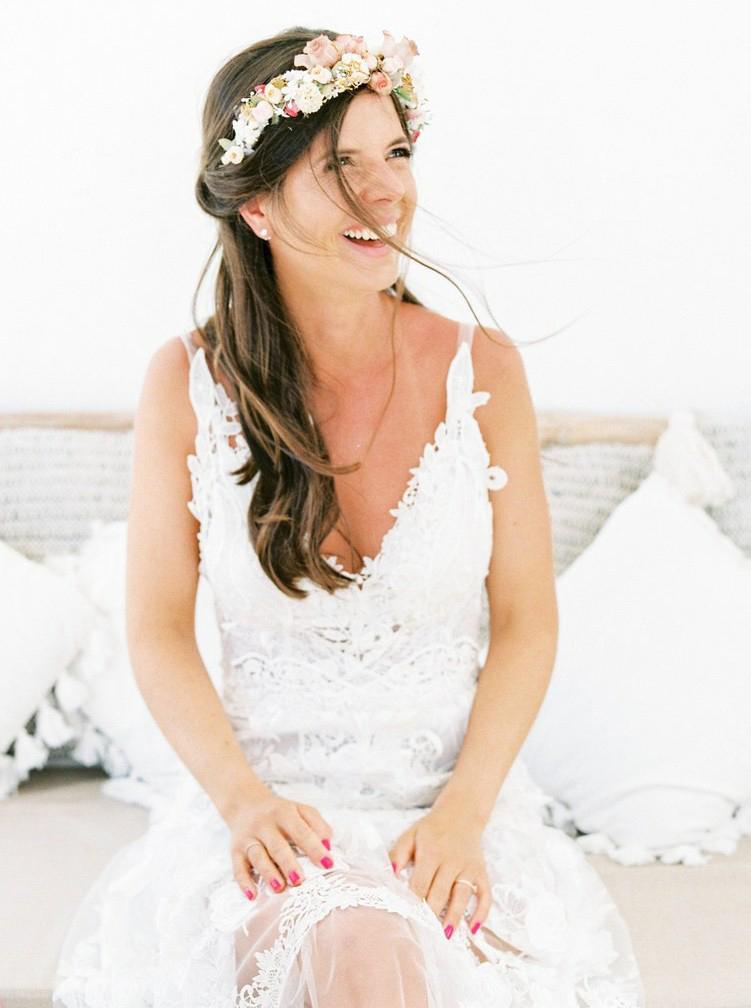 Backless A-Line Beach Wedding Dress with Appliques