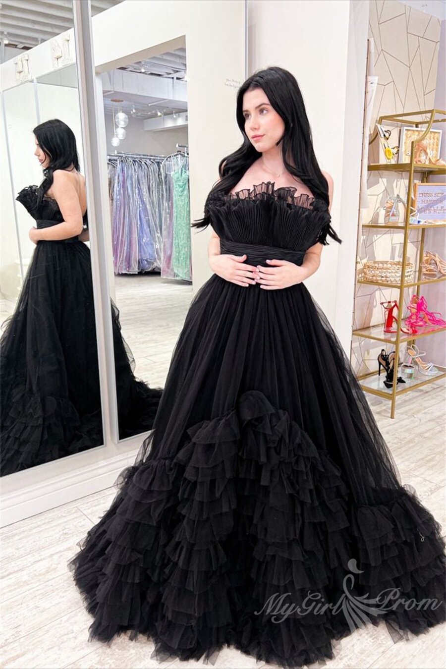 Black A-Line Strapless Layered Tulle Princess Prom Dress