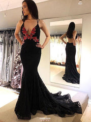 Black Lace Mermaid V-Neck Backless Prom Evening Gown