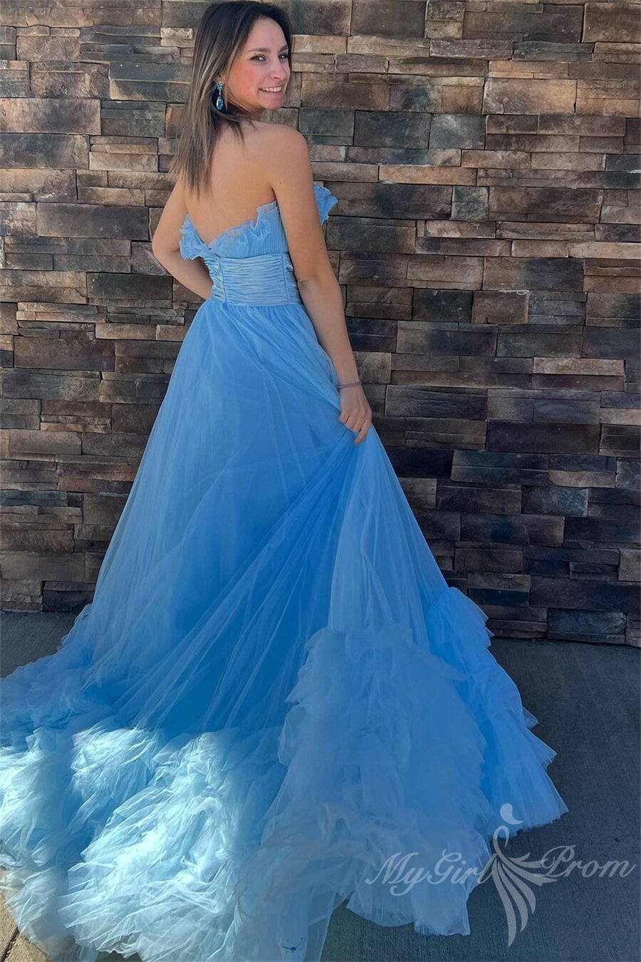 Black A-Line Strapless Layered Tulle Princess Prom Dress