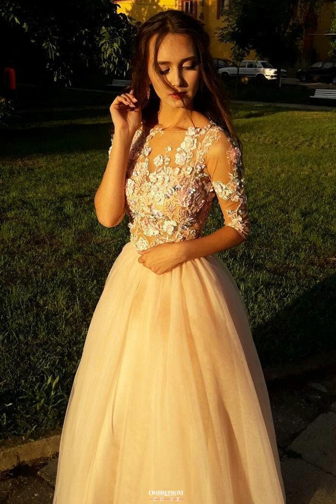 Charming Floral Appliques Long Prom Dresses with 3/4 Sleeves