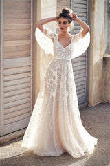 Elegant A-Line V-Neck Puff Sleeve Beach Tulle Wedding Dress with Lace Appliques