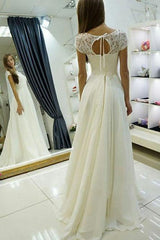Elegant A-Line Bateau Cap Sleeve Lace Chiffon Wedding Dress