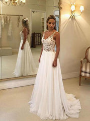 Elegant Chiffon Lace Applique Backless Beach Wedding Dress