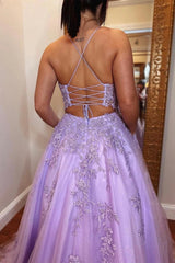 Charming Tulle Long Prom Dress with Lace Appliques