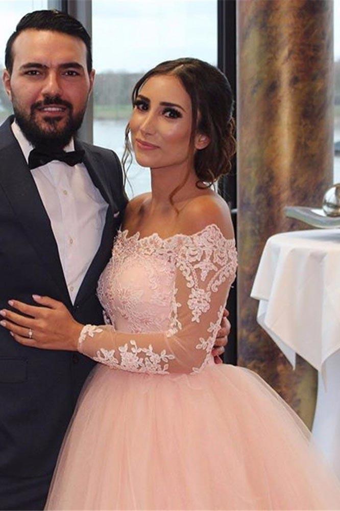 Off-Shoulder Lace Appliques Long Sleeve Tulle Pink Wedding Dresses