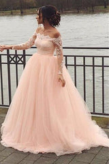 Off-Shoulder Lace Appliques Long Sleeve Tulle Pink Wedding Dresses