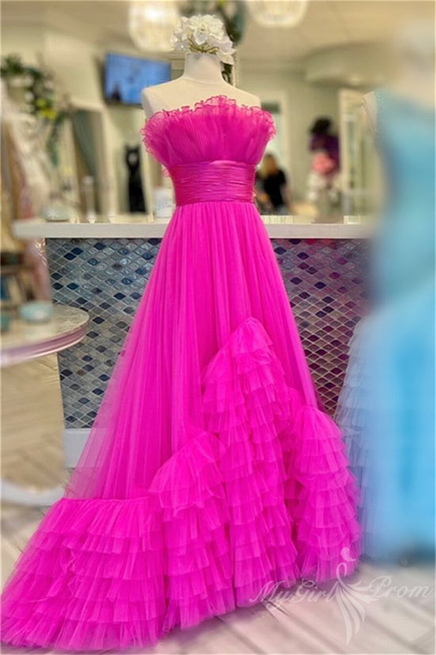 Black A-Line Strapless Layered Tulle Princess Prom Dress