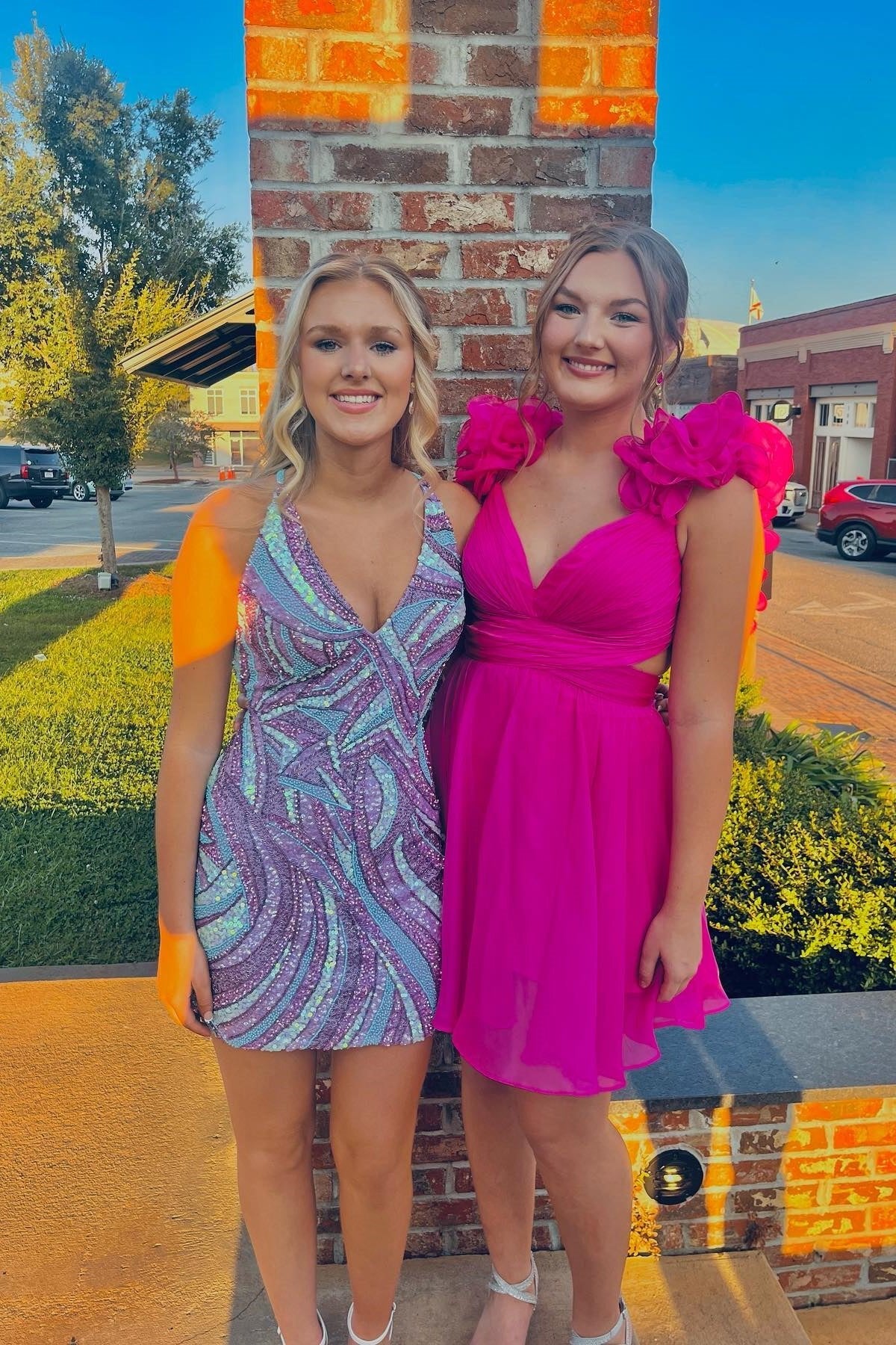 Hot Pink Chiffon Ruffle Shoulders V-Neck Short Homecoming Dresses