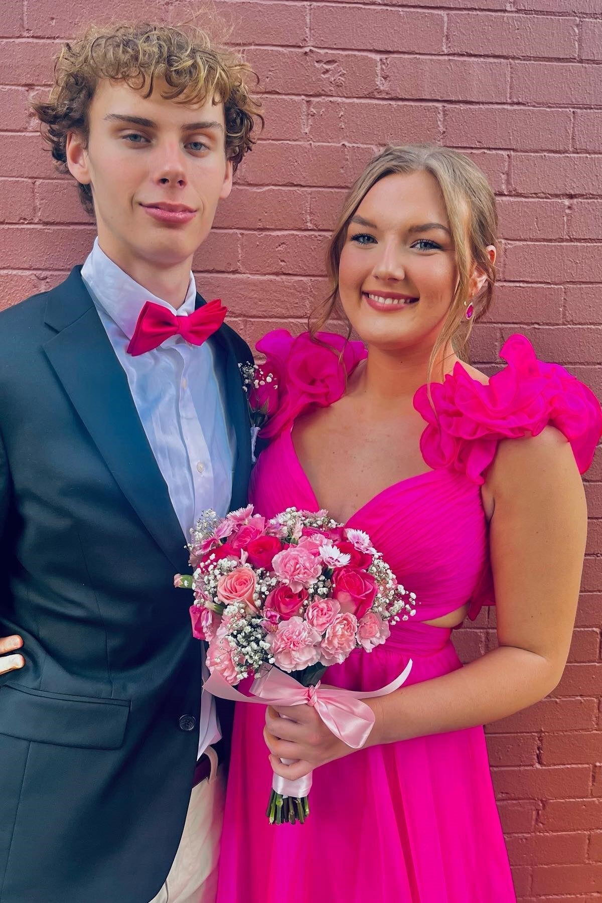 Hot Pink Chiffon Ruffle Shoulders V-Neck Short Homecoming Dresses