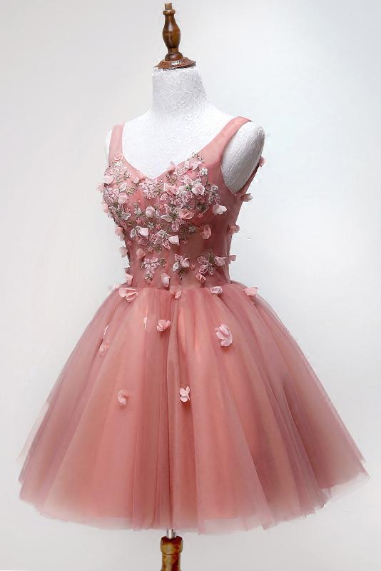 Chic Floral Applique A-Line V-Neck Peach Sweet 16 Homecoming Dress