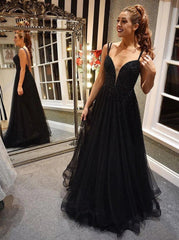 A-Line V-Neck Tulle Black Prom Dresses Backless Formal Gown with Beading